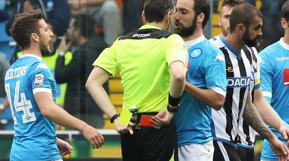 Higuain vs. Irrati Udinese-Napoli Serie A