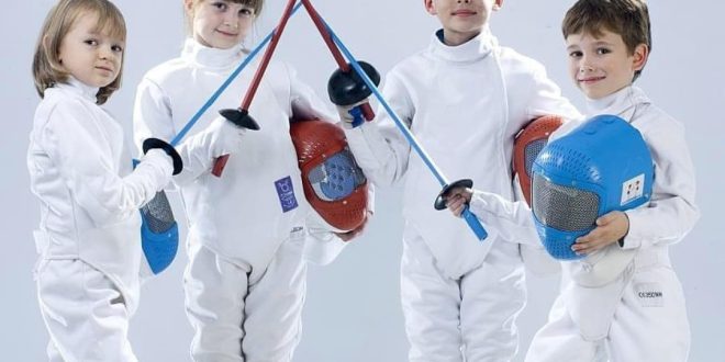 Schermata: Fondamenti e Tattiche di Questo Elegante Sport