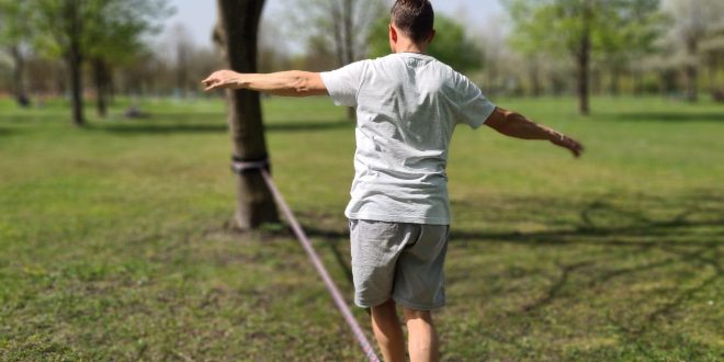 Slackline: Bilanciamento e Concentrazione per Principianti