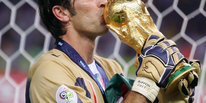 Gigi Buffon: carriera e record del portiere del secolo